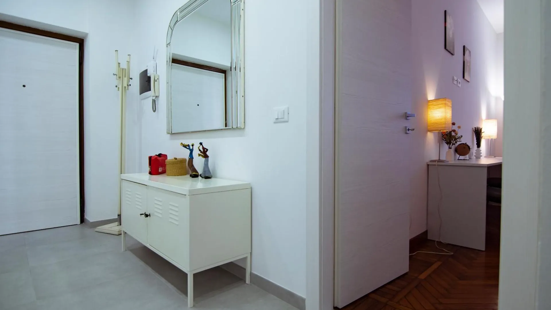 Atelier Del Design - Nel Cuore Di Milano 0*,